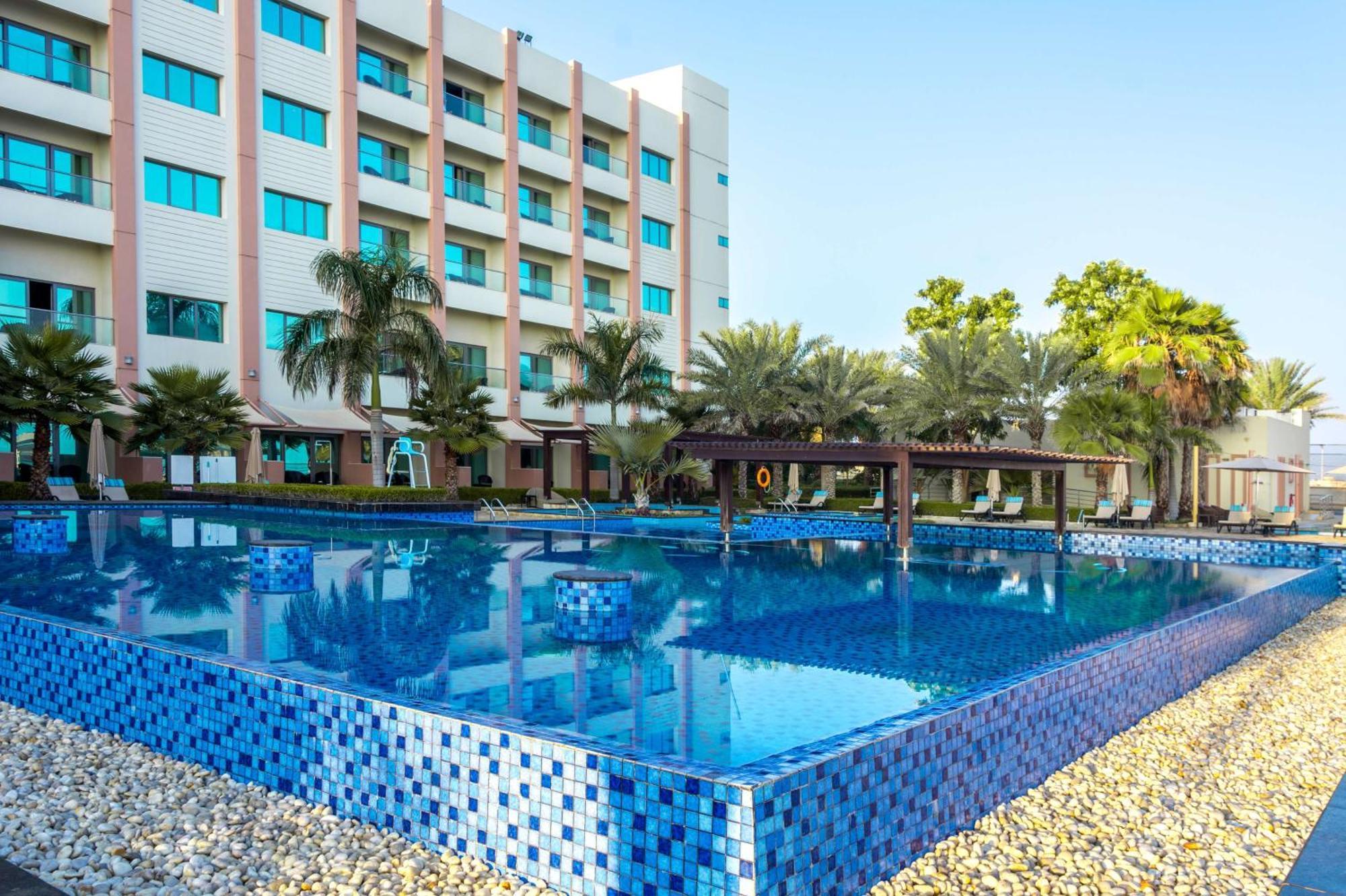 Radisson Blu Hotel & Resort, Sohar Exterior photo